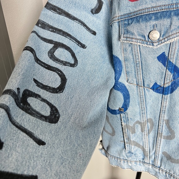 Vetements Graffiti Rivets Punk Ripped Jeans Denim Jacket - Picture 9 of 16